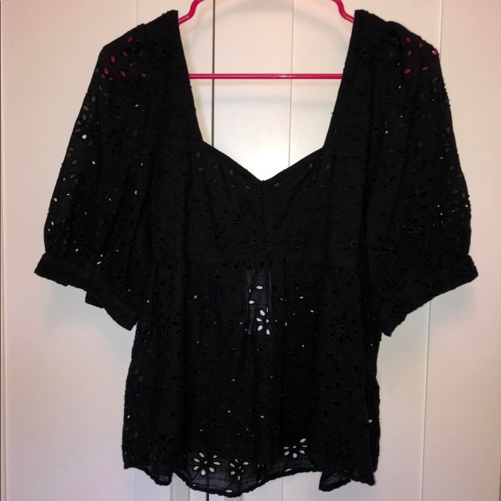 Puff-sleeved Blouse